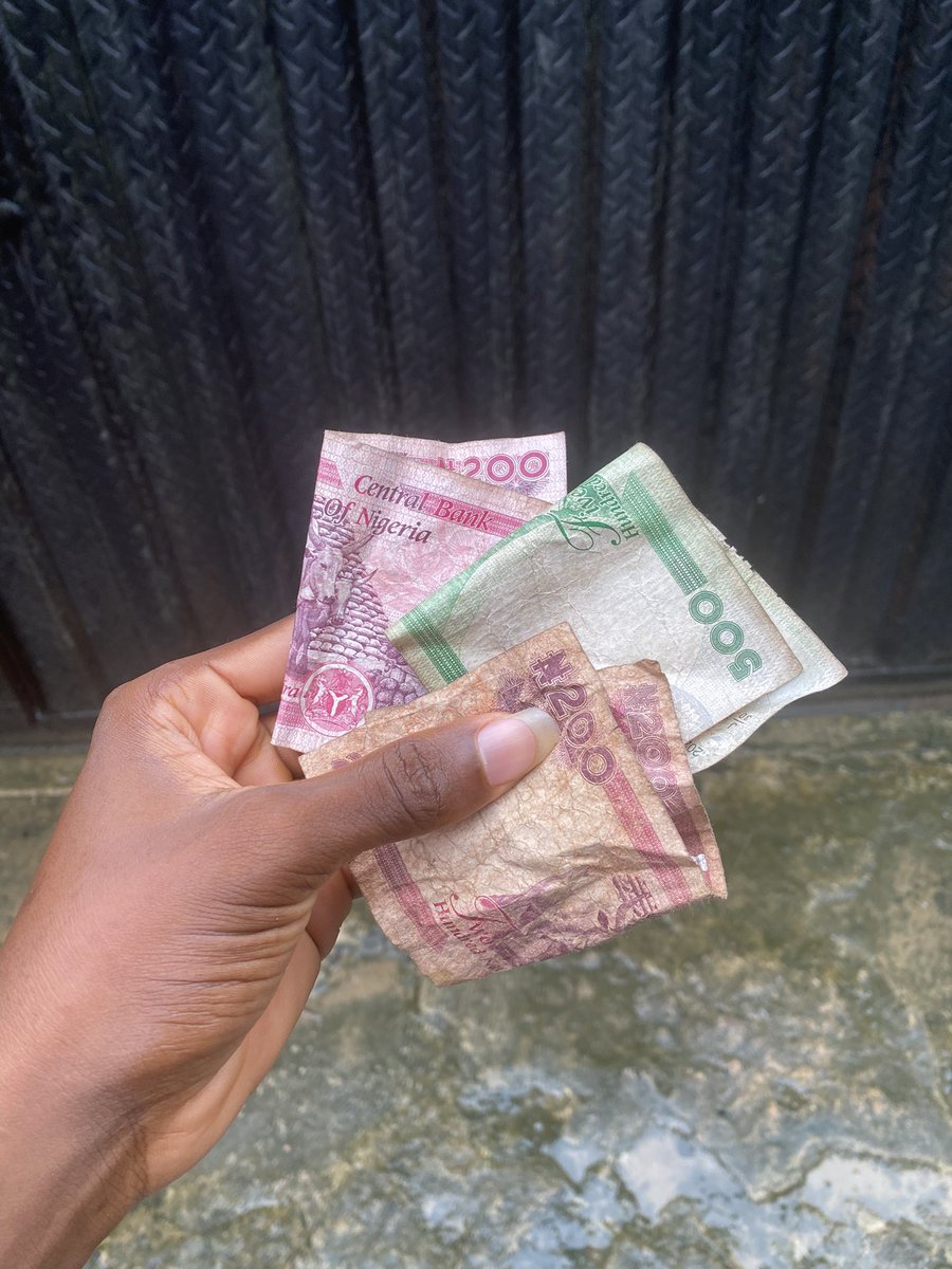 Chibz_Phil's tweet photo. Hope this money will be enough to prepare some jollof rice to celebrate Independence Day? https://t.co/yGw0dm1vGN