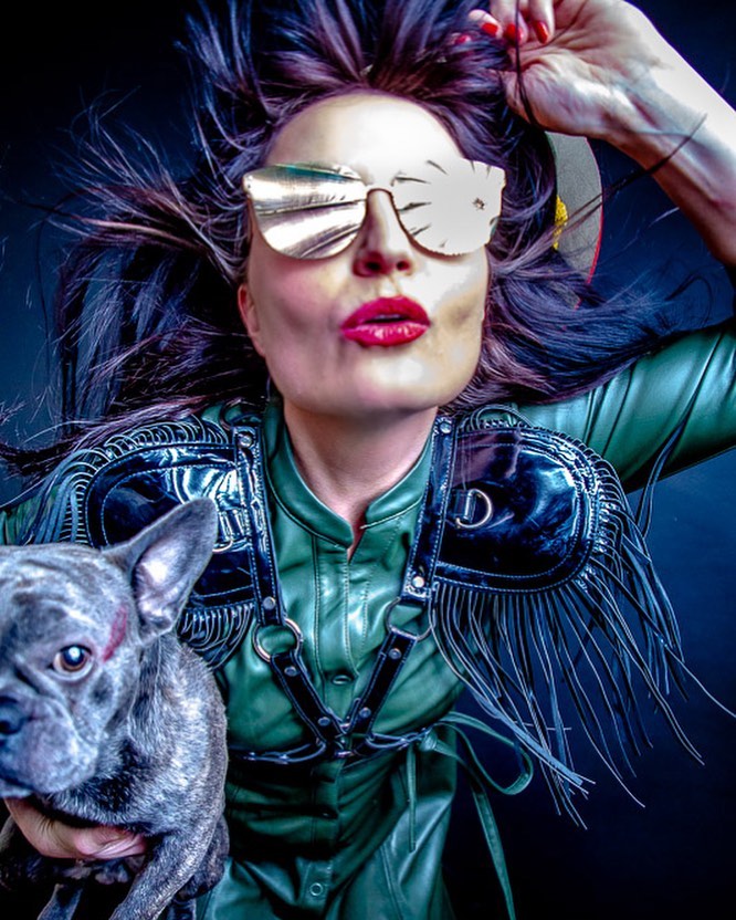 PinkFaby's tweet photo. About Last Night! PARTY TILL WE DIE! ! ! *
*
*
#portraitphotography #portraitfotografie #lifestylephotography #tomorrowland #festivalgirls #festival #crazyshot #bullydog #fotoshooting #fotografie #mitschuss #partyoutfit #magazine #magazinecover https://t.co/CakVzR3rqo