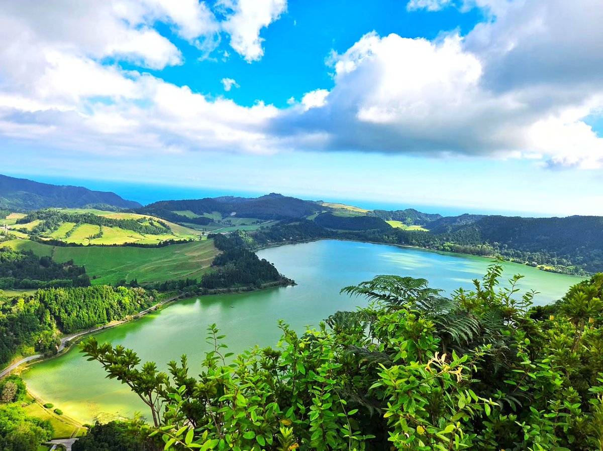 xodoxd45's tweet photo. Lagoa das Furnas! ! 🏞️.... #azores #lagoadasfurnas #furnas #lake #açores #azoresislands #açoresislands #azoresportugal #açoresportugal #saomiguel #sãomiguel #saomiguelazores #floresazores #portugal #lovenature #nature #mountains #mountainlife https://t.co/tpU1pV8nCg