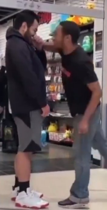 ace_many's tweet photo. @luckey_twitt He thought he was tuff because he was bigger lol. I bet he ain't laughing now!! 3" is all that needed. https://t.co/KORPgxndsu