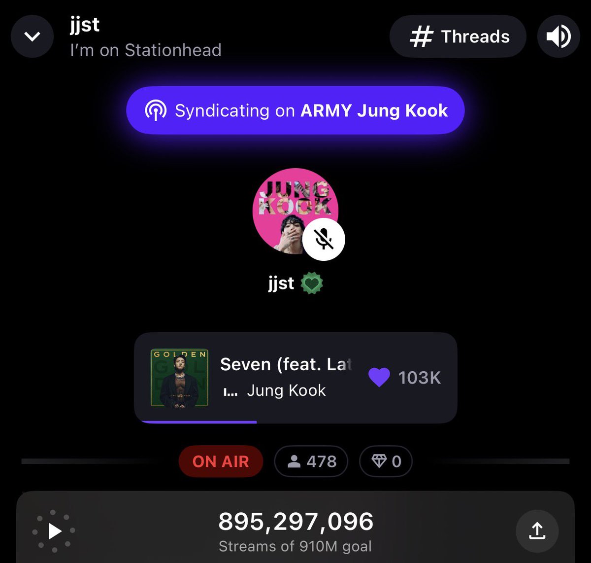 voteforJK0901's tweet photo. @JKJP_STREAM_ 📢JJST Stationhead ON AIR🎧

今日も楽しく参加しています🐰🍓💜

💜🎧🐰STREAM FOR JUNGKOOK🐰🎧💜 https://t.co/TWuAVNhg8X