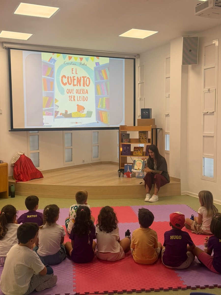 BMCadiz's tweet photo. 📚8 colegios, 200 niños y niñas, 400 ojos abiertos... y todos los corazones latiendo a un mismo compás
Qué bonita es la semana de los #NuevosLectores en las #bibliotecas municipales https://t.co/egeORgvJn1