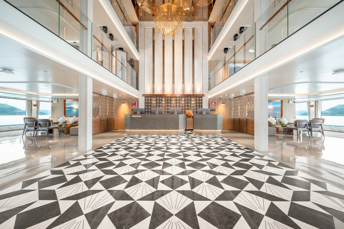 CenturyCruises's tweet photo. Happy China National Day! 🇨🇳 Discover the Yangtze aboard our newest flagship, Century Vision, with panoramic views, elegant spaces and immersive cultural experiences. 🚢
https://t.co/CvgHxjZHMp
#CenturyCruises #CenturyVision https://t.co/UW6rQD4ula