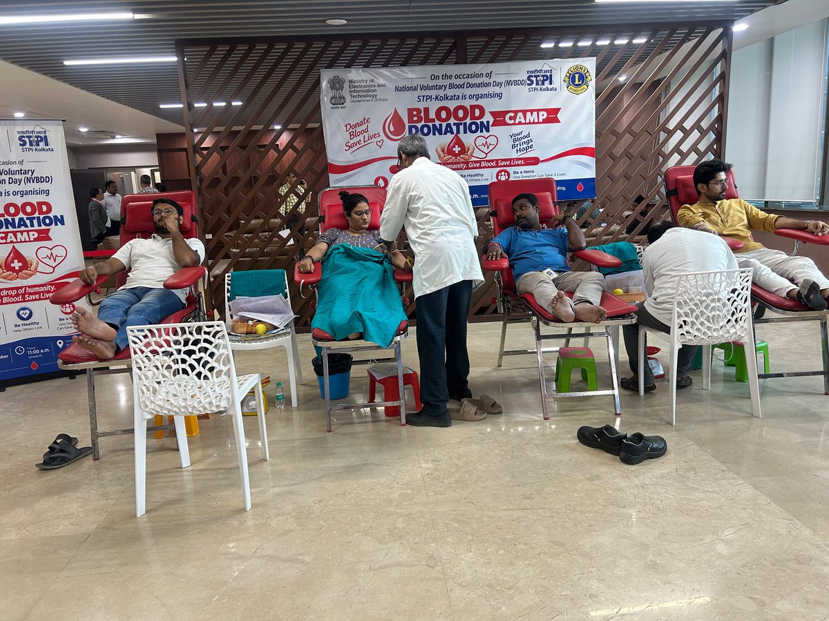 stpi_kolkata's tweet photo. On National Voluntary Blood Donation Day, 58 officials &amp; incubatees of STPI-Kolkata donated blood. The day honours voluntary donors, promotes regular unpaid donation &amp; reflects compassion, solidarity &amp; Jan Bhagidari. #BloodDonation #STPIINDIA https://t.co/D6sebqgZQb