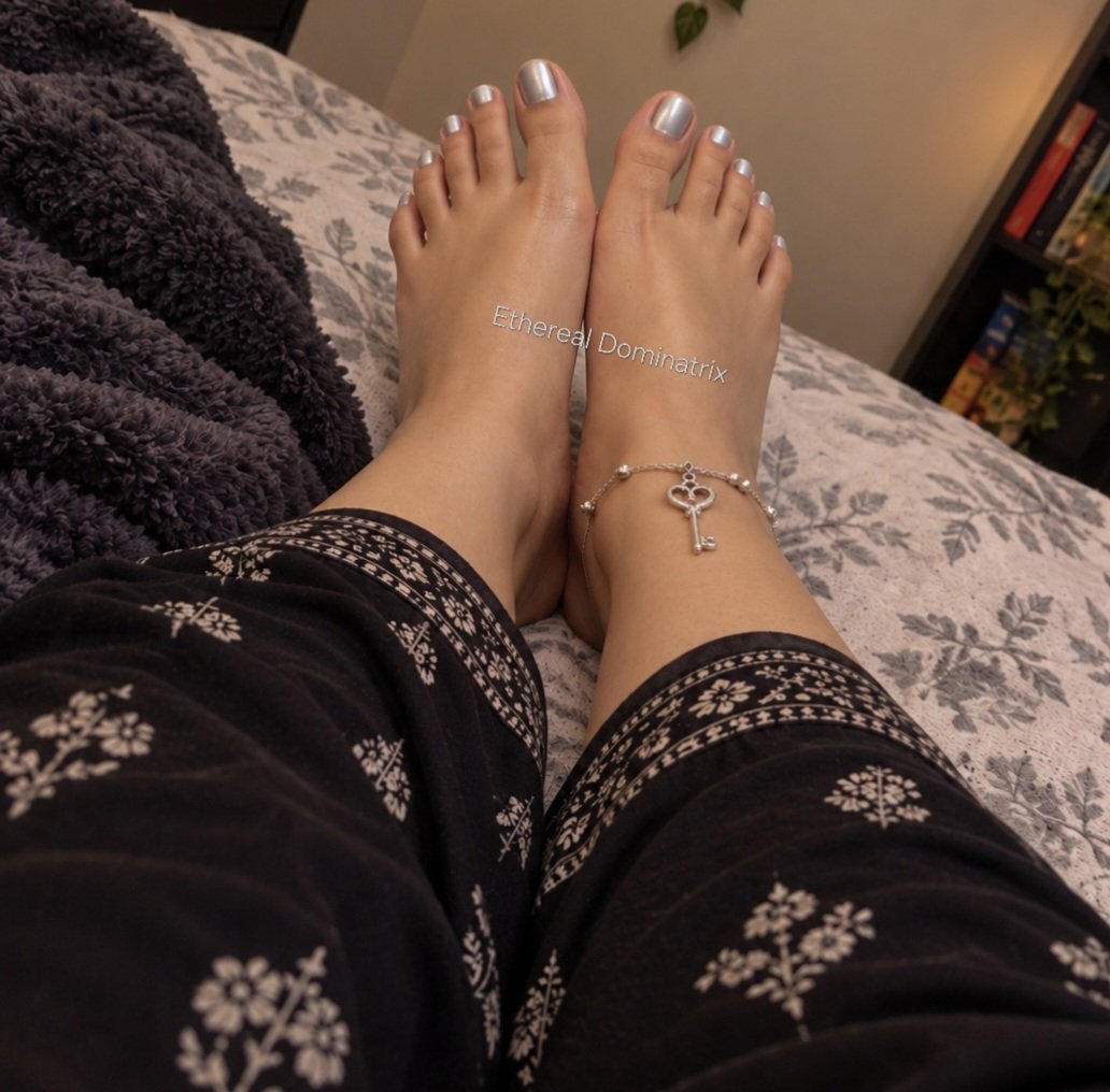 Ethereal_Domm's tweet photo. Many of subs are inclined towards "Loctober"

How many of you would fall crazy for
"Lockathon"?

Think before you comment.

I believe in locking you for a long period 🔐 

#Lockathon
#Loctober 
#feet
#foot
#cage
#chastity 
#worship
#fetish https://t.co/lVeWjMzLs6