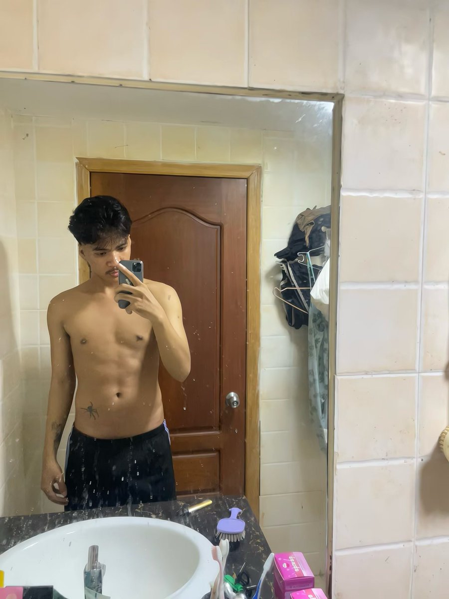 Xinoati3n's tweet photo. ជួយចូលគ្រុបញុមម្នាក់មួយមកតែ3$ចិត្ដអាក្រក់មេសមើលបានរហូតហើយឃើញមុខច្បាស់ទៀតមានសេវាចេញក្រៅដែល https://t.co/ctVYIEoNmJ https://t.co/DUuAGw8RY5