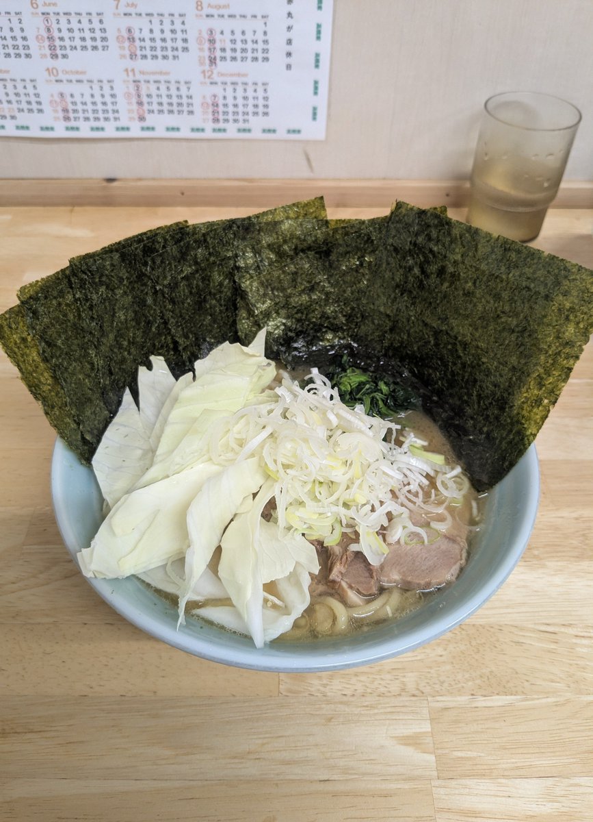 i_marcy_'s tweet photo. シゲさんお久しぶりでした😘
相変わらずの極上🍜
ご馳走様でした🙏
#高橋家
#家系ラーメン
#ラーメン
#らーめん
#うまシゲー https://t.co/kWBAy8Oy3G