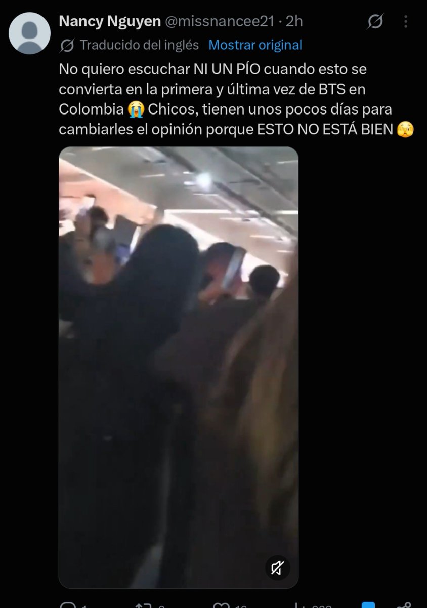 Brisajkjm's tweet photo. Están usando dos videos que son fakes. Aquí se está compartiendo todo lo de la gente que fue al aeropuerto por favor, dejen de difundir estos videos. No es en Colombia,Si ninguna cuenta de Latam lo sube es porque es mentira. Aquí se está resubiendo todo y estamos denunciando https://t.co/D2VgH68lvA