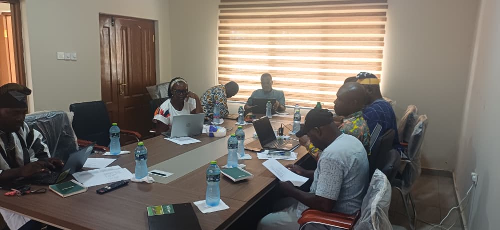 AssociatesKanko's tweet photo. Kanko joined partners at the Wechiau Hippo Sanctuary for the first Steering Committee meeting of the Wechiau Hippo and Nature Conservation Program. 
Partners aligned on targets, timelines, and coordination, while engaging traditional leaders on conservation and livelihoods. https://t.co/EDtDAK1tbr