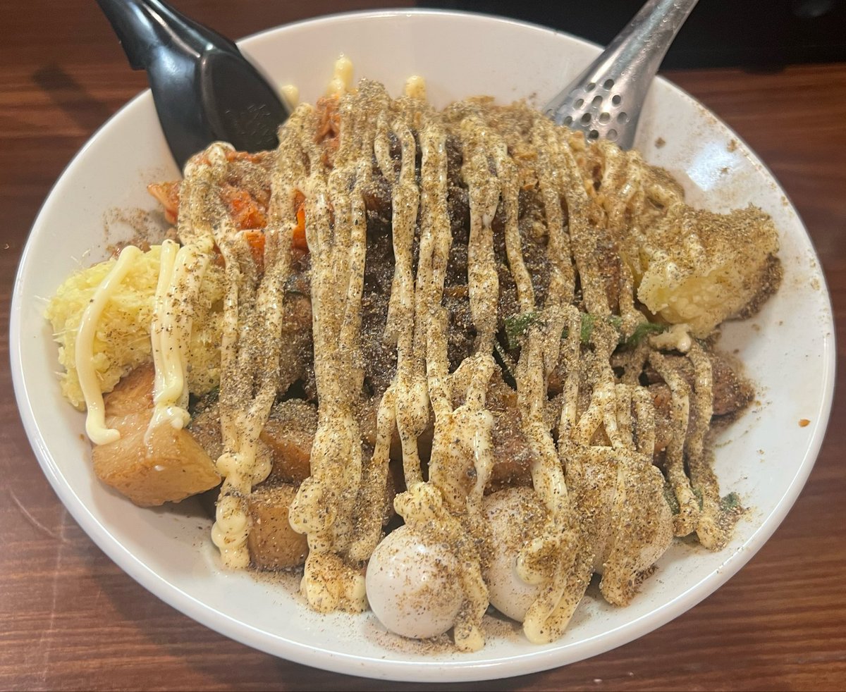 river634's tweet photo. 元祖スタミナ満点らーめん すず鬼 熊谷うえちゃん店@埼��県熊谷市

汁なし ぬる
小ライス

うまかった😋
ご馳走様でした✨ https://t.co/JMthLNjk6m