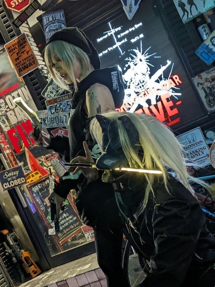 rain_die_bite's tweet photo. 出番だぜ⁉️待たせたな‼️
今回は魔方陣の構築だ‼️
#ベルマージュの祝祭 
公式情報見てくれな⁉️

ところで

二枚目のはジョニー氏@johnny_MotoCamp から‼️良いだろうこれ‼️(感謝ですわ🙏)

三(📸狐庵氏)と四枚目は黒機ひつじと遊んだやつ‼️
今回も目一杯やんぜ⁉️
#シューティングBARFIVE
#甘き感染 https://t.co/W5IphnHgq0
