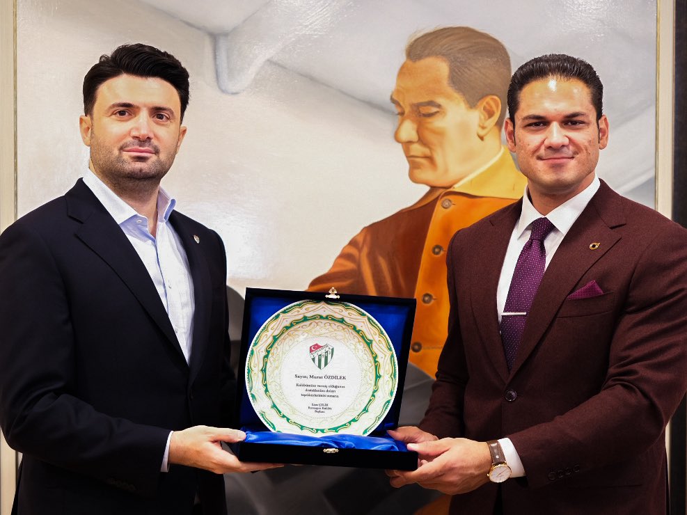BursasporSk's tweet photo. TEŞEKKÜRLER ÖZDİLEK HOLDİNG

Özdilek Holding #Yanındayım dedi.

Özdilek Holding Yönetim Kurulu Başkanı Murat Özdilek'e desteklerinden dolayı çok çok teşekkür ediyoruz https://t.co/ocDiIYDUst