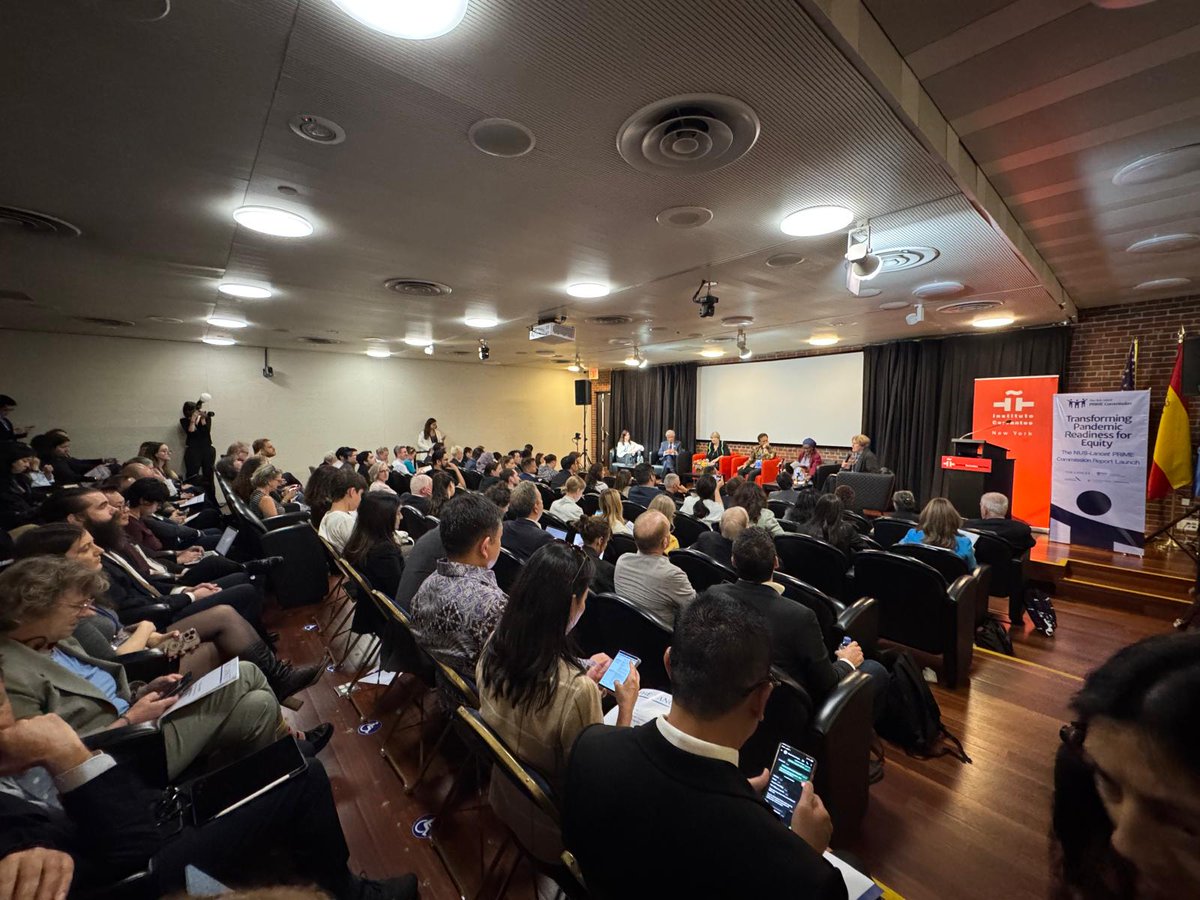 Winnie_Byanyima's tweet photo. What does it really mean to be prepared for the next pandemic?
Pleased to join last week's launch of the @TheLancet-@NUSingapore-PRIME Commission report 'Transforming pandemic readiness for equity'.
I welcomed a simple but powerful shift in thinking: the question is not only whether governments are prepared, but whether people are protected. 🧵
#UNGA81 #PPPR
🔗 https://t.co/eaQAz2ZRGr