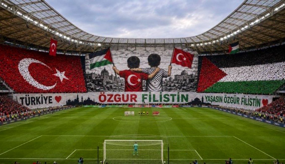 MertUzun616161's tweet photo. Özgür Filistin 🇵🇸 🇹🇷
#FREEPALESTİNE https://t.co/8M4epgZkdB