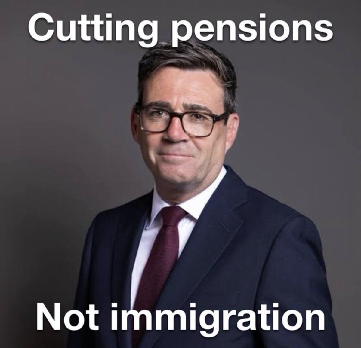 RogerMi15032335's tweet photo. @andyburnham https://t.co/WvLQ4wac45