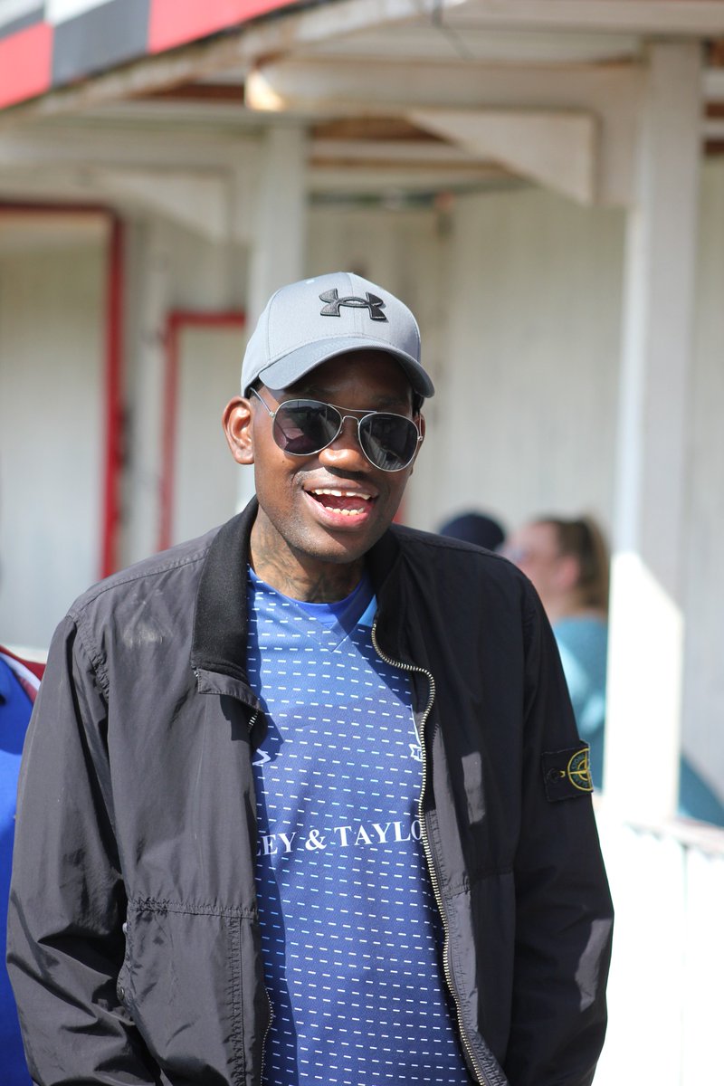SUEPAssoc's tweet photo. It is with great sadness that we announce that former Southend United player James Walker, aged just 38, passed away peacefully in his sleep on 19th September. His funeral will be on 28th October - further details are at https://t.co/ibRk98FPUp RIP James, forever a Shrimper 💙 https://t.co/nlZWwYfVtd