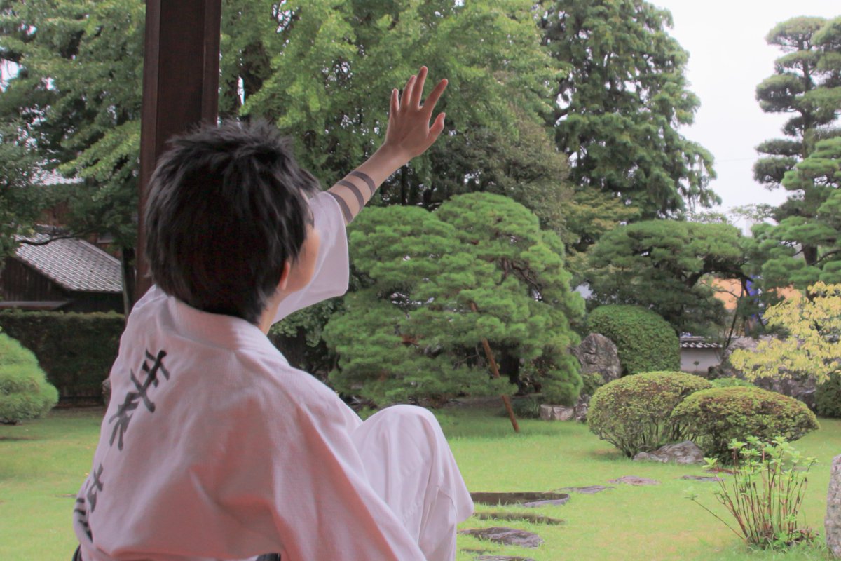 kazu68c3's tweet photo. ※コスプレ

──この手で護れるものがあるのだろうか。

#Booコスイベ 
#稲葉家下屋敷 https://t.co/JF2iVOYDDD
