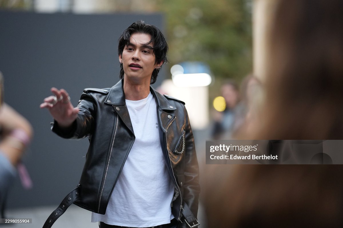 pmxvc_'s tweet photo. Street Style - Paris Fashion Week - Womenswear Spring/Summer 2027 - Day 3

PARIS, FRANCE - SEPTEMBER 30: Bright wears wavy black jaw-length hair, a black shiny leather biker jacket, a white crew-neck t-shirt, outside Acne Studios, during Paris Fashion Week - Womenswear Spring/Summer 2027, on September 30, 2026 in Paris, France (Photo by Edward Berthelot/Getty Images)

🔗 https://t.co/PJCr9MpX2i
🔗 https://t.co/XihZi1O1k1
🔗 https://t.co/xkwHYZlOR9
🔗 https://t.co/TDtmxXxpnV

BRIGHT WITH ACNE STUDIOS
#AcneStudiosSS27xBRIGHT
#AcneStudiosSS27
#AcneStudios
#bbrightvc