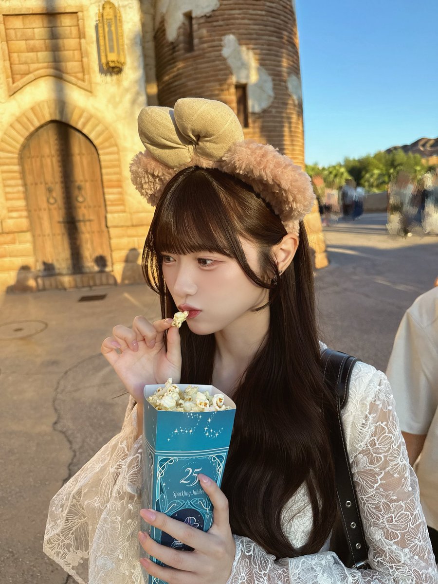 Niina_Yamashiro's tweet photo. ディズニー行ってきたよ♡ https://t.co/jVGNozlIia
