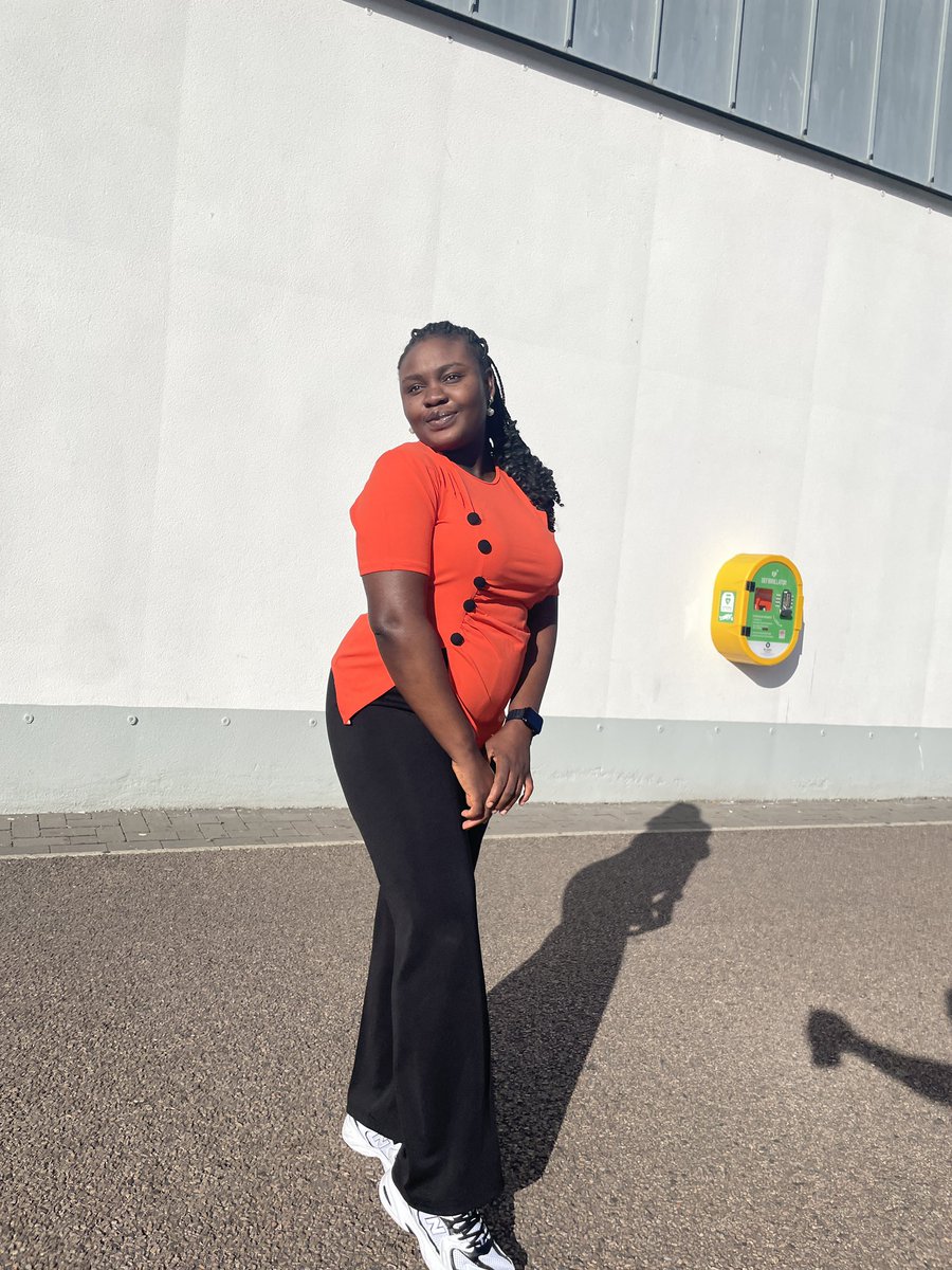 alabibusayo_'s tweet photo. Wishing you have a happy new month. Welcome October 🥰😅 https://t.co/ejUH1kOG8R