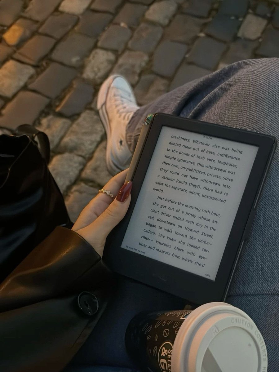 gaiaduvall's tweet photo. Livros do GaiaVerso que você precisa da uma chance nesse mês de Outubro 🧶 https://t.co/BFtkcAPzSa