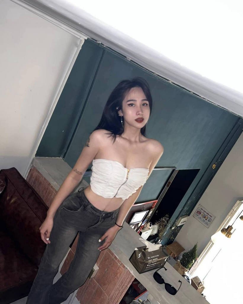 ToanL7mfe's tweet photo. Clip Uông Thảo Vân #1. https://t.co/Q6uLTAESUv