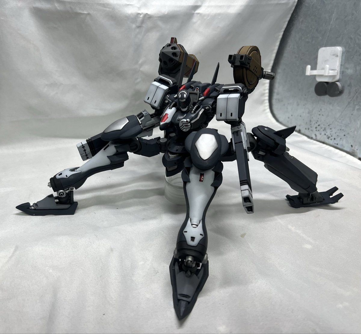 RavenKein's tweet photo. デルタ再販ということでこちらの脚部の発売も何卒………
一応オープニング機体ですし再現機体の幅も広がりますよ！ https://t.co/rW7aR67mge