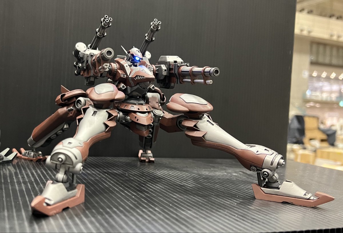 RavenKein's tweet photo. デルタ再販ということでこちらの脚部の発売も何卒………
一応オープニング機体ですし再現機体の幅も広がりますよ！ https://t.co/rW7aR67mge