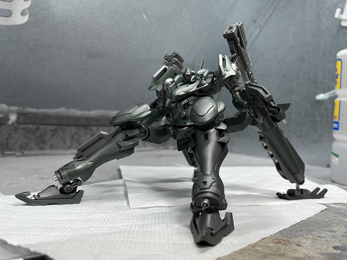 RavenKein's tweet photo. デルタ再販ということでこちらの脚部の発売も何卒………
一応オープニング機体ですし再現機体の幅も広がりますよ！ https://t.co/rW7aR67mge
