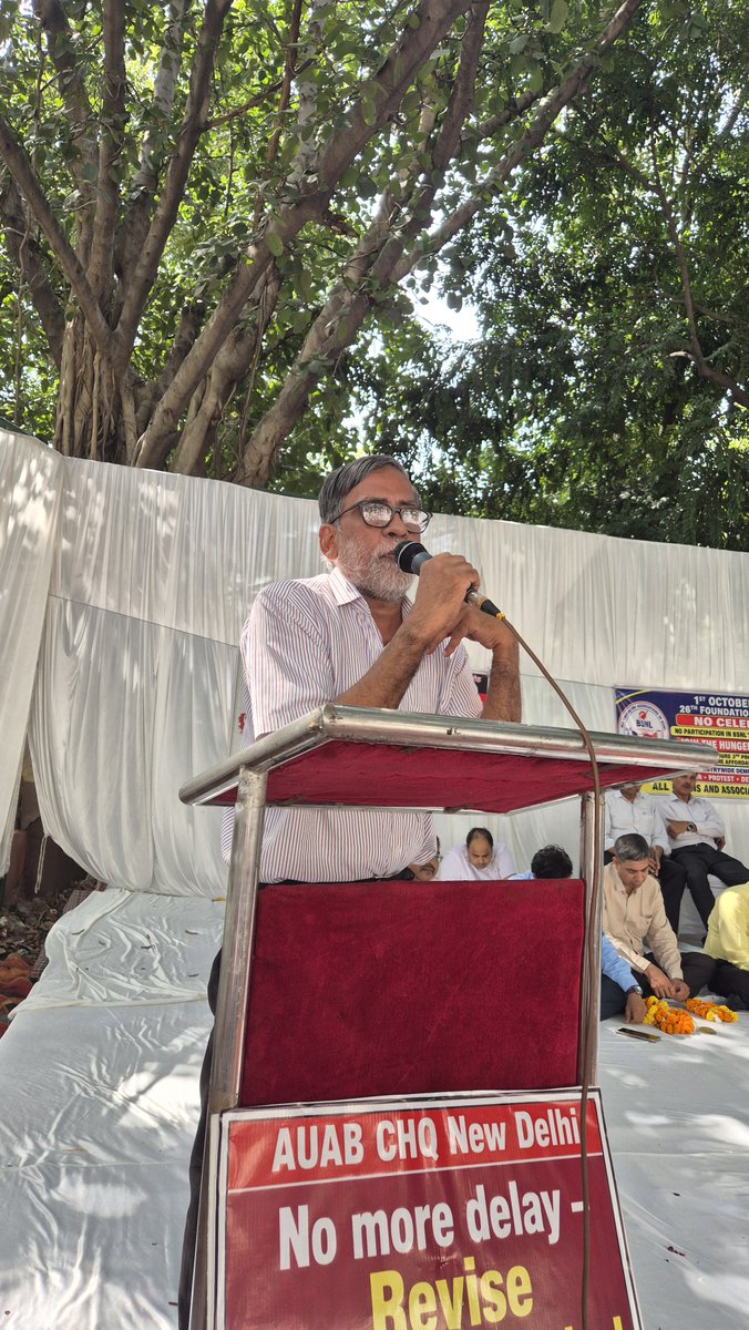 BSNLEU_2001's tweet photo. Today Hunger Strike &amp; Demonstration program of AUAB held successfully. BSNLEU's senior leaders addressed to gathering. Thanks to all AUAB Senior Leaders &amp; staff for their participation &amp; motivation. 
#3rdPRC_BSNL 
@DoT_India 
@AUAB5564
@CMDBSNL 
#Remove_Affordability_Clause https://t.co/HaMq5SyVlM