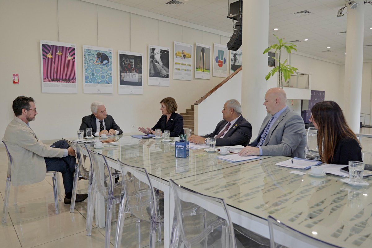 FAOLebanon's tweet photo. 🇮🇹  strong partnership with FAO is advancing food security&amp;resilient rural livelihoods🇱🇧
FAO DDG @BethBechdol, @FAOADG_NENA, @FAOemergencies Dir &amp;FAORep @VQuattrola met Amb Fabrizio Marcelli to highlight 🇮🇹 support to conflict-affected farmers to resume production&amp;recover income https://t.co/I2avcanIMZ