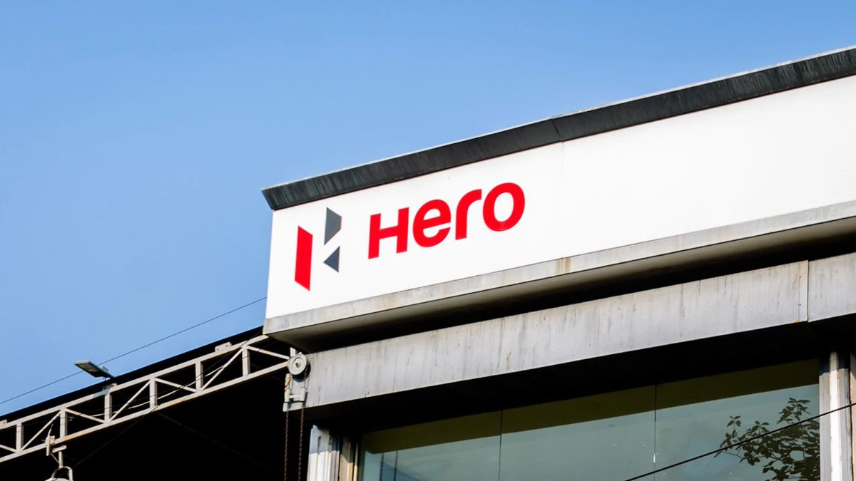 CNBCTV18Live's tweet photo. #SeptemberAutoSales | #HeroMoto Total Sales At 7.66 Lk Units Vs CNBC-TV18 Poll Of 7 Lk Units 

🏍️Total Sales Up 12% At 7.66 Lk Units Vs 6.87 Lk Units https://t.co/suX06G73WK