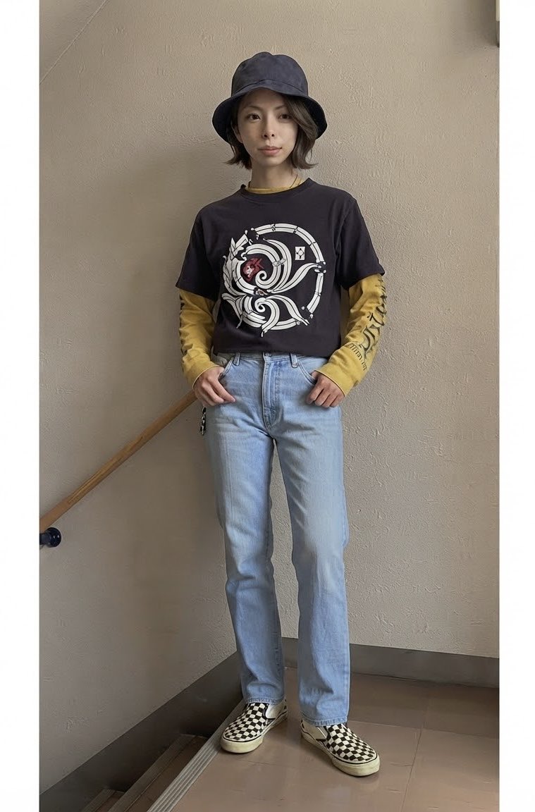 nextone1977's tweet photo. もし自分が女性だったらこの子らしい（笑）「看板娘の香ちゃん」として頑張って貰います！アイヌ模様のTシャツ使って香ちゃんと一緒にエゾカジ♪

Tops: Ainu Pattern T-shirt
 Inner: Stüssy Long Sleeve T-shirt
 Bottoms: Levi's 545
 Shoes: Vans Slip-On
 Hat: Lacoste Bucket Hat
#古着 https://t.co/qAvC9MssOY