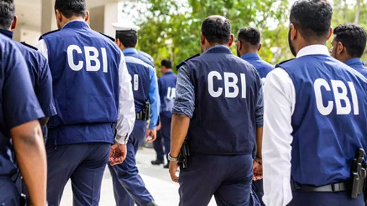 otvkhabar's tweet photo. #ICAR_CIFRI_ନିର୍ଦ୍ଦେଶକ_ଘରେ_CBI
-ICAR-CIFRI ନିର୍ଦ୍ଦେଶକ ଡକ୍ଟର ବସନ୍ତ ଦାସଙ୍କ ଘରେ CBI ରେଡ୍
-ଆୟ ବହିର୍ଭୂତ ସମ୍ପତ୍ତି ଠୁଳ ଅଭିଯୋଗରେ ଚଢ଼ାଉ ସୂଚନା
-ଭୁବନେଶ୍ୱର ଜାଗମରାରେ ଥିବା ୩ ମହଲା ଘରେ ରେଡ୍
-କୋଲକାତା କାର୍ଯ୍ୟାଳୟ, ବାଲେଶ୍ଵରସ୍ଥିତ ପୈତୃକ ଘରେ ମଧ୍ୟ ରେଡ୍
#CBIRaid #ICARCIFRI #BasantaDas #DisproportionateAssets #Bhubaneswar #Odisha #CBI #CorruptionProbe #OTV