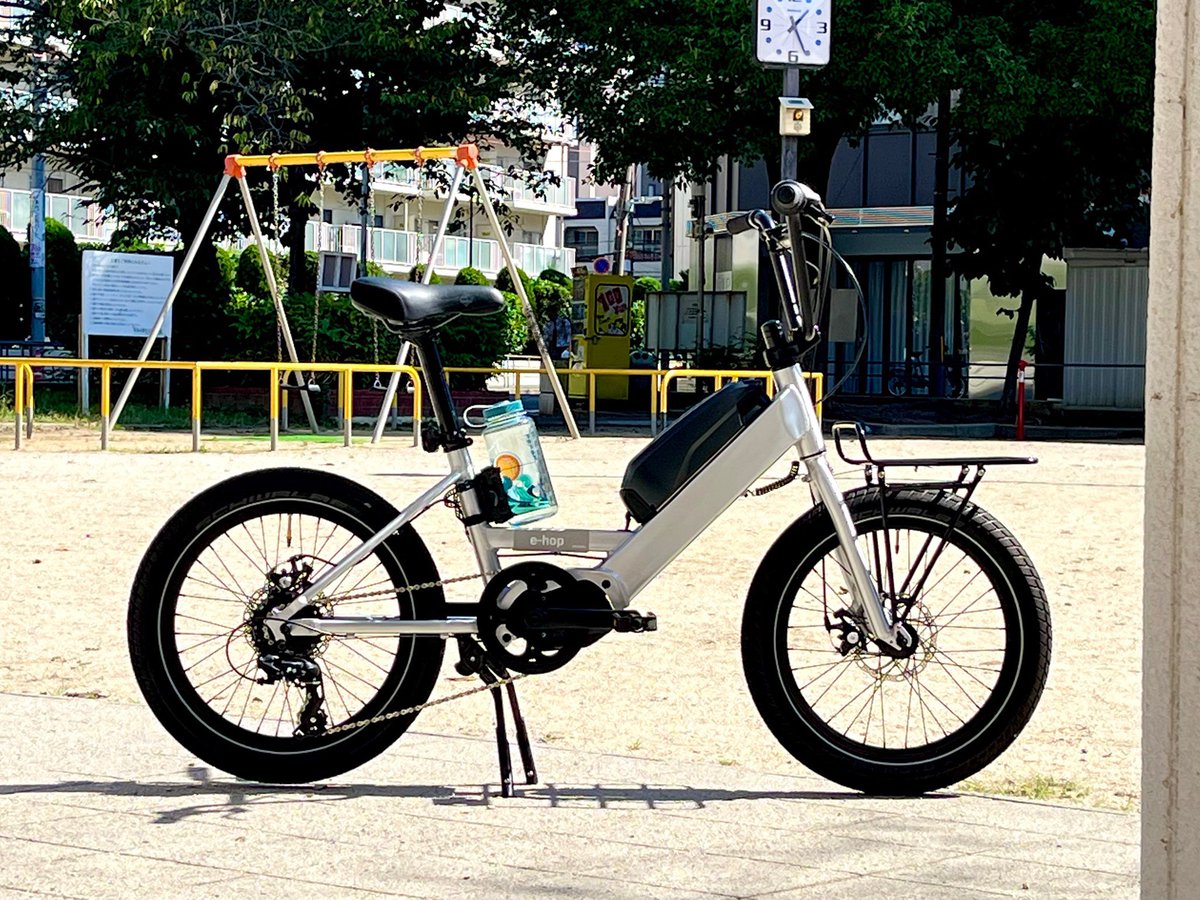 _viacycle's tweet photo. 試乗車紹介
BRUNO e-hop*

同じダイアテックさん取り扱いのMTB、33rpmからのフィードバックを受けているらしくBMXルックではない本気を感じます👍

リアセンター短めセンターモーターで重心が中心よりなせいか
動かしやすくスキルのある人が乗ったらめちゃくちゃ遊べるんじゃないでしょうか！？ https://t.co/RmY9Wuc3ne