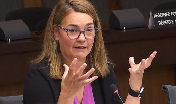 hollyanndoan's tweet photo. Feds are quietly concealing more records than ever, according to @OIC_CI_Canada Commissioner Caroline Maynard.  Single clause in omnibus budget bill #C31 allows cabinet to conceal records. 
https://t.co/Zuslrdc1Yj
@PrivyCouncilCA @TBS_Canada  #cdnfoi #ATI https://t.co/dhBHR46LqL