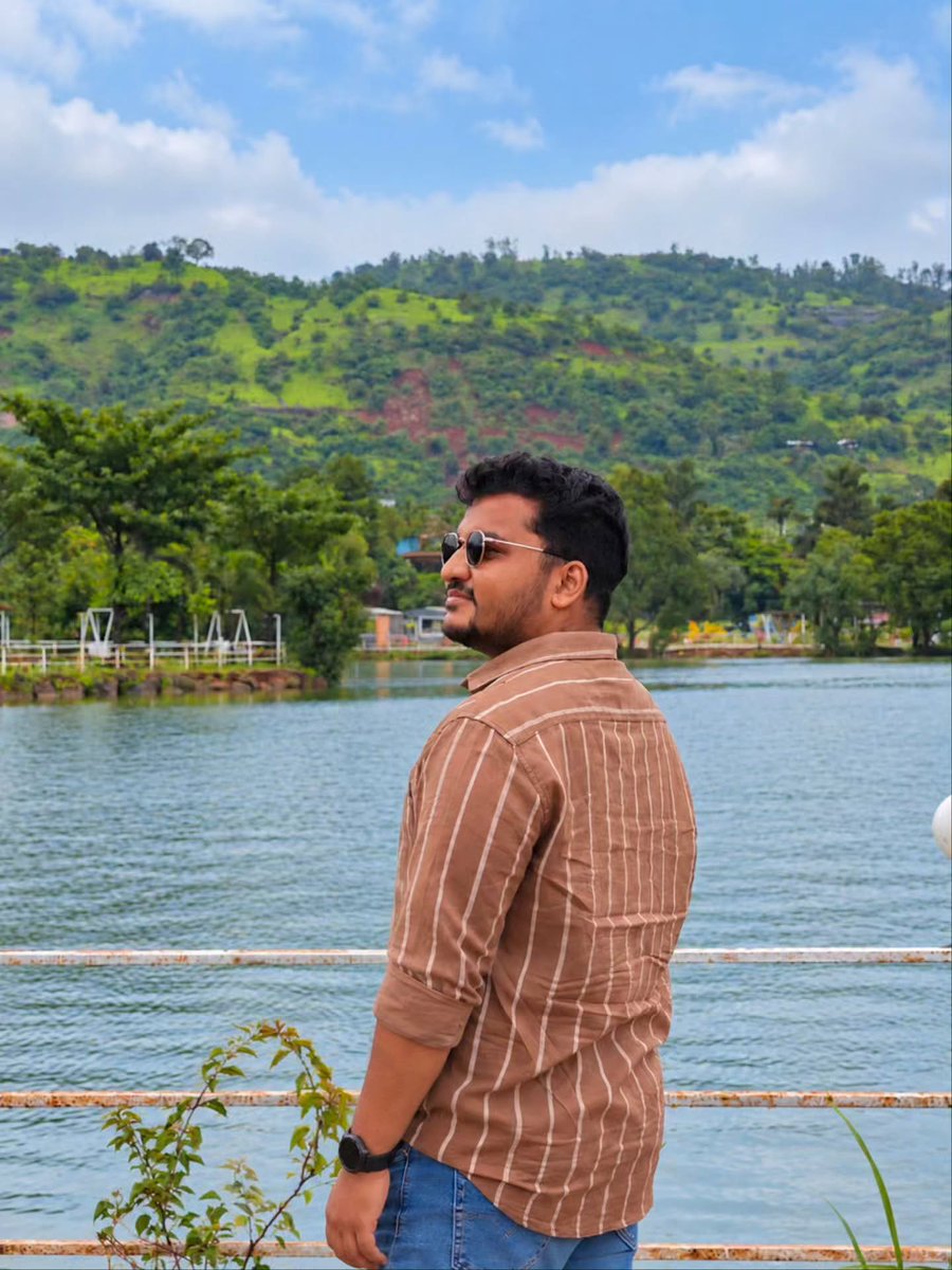 cassinhodias2's tweet photo. 💚🩵💚🩵

#travel #nature #mountains #portrait #wanderlust https://t.co/Qdcglti5bp