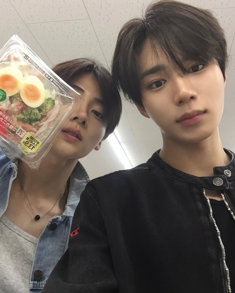 eclairswon's tweet photo. sangwon through junseo's insta update! ♡

it's when they were in japan! and there's sanghyeon and sangwon ㅋㅋㅋ our sangsangz 😆🫳🏻 https://t.co/Ed5mSSHrw9