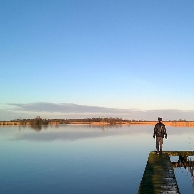 mcinho1's tweet photo. Throwback to last winter

#discover #travel #winter #nofilter #friesland #lake #summer #holland #netherlands https://t.co/OOmRmU0YoG