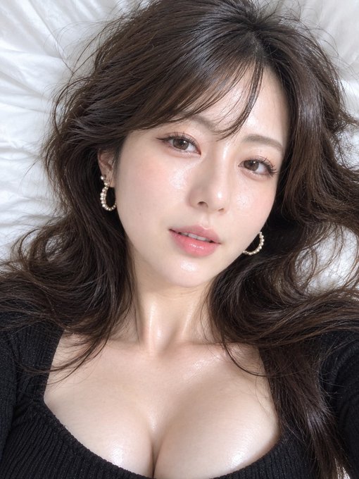 Rafamiranda00's tweet photo. おばさんのイった後の顔なんて、ただキモいだけですよね... 本当に、ご��んなさい🥺 https://t.co/ZobsHDKUyT
