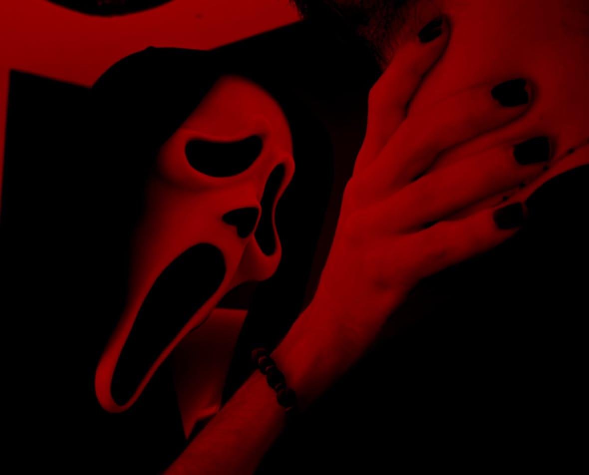 Atreus69big's tweet photo. Premier jour du #Kinktober ! On va essayer de faire beaucoup de belles choses 😈

#nsfwtwt #choke #ghostface #Kinky #Red https://t.co/DdnsM4u7nm