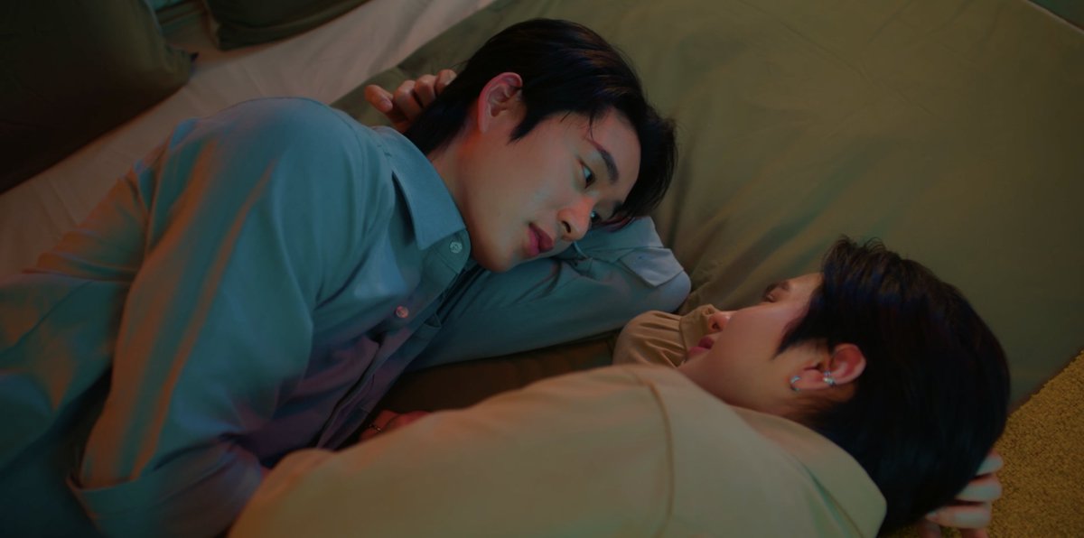 GMMTV's tweet photo. Boyfriend code 100% น้าพรี่ 🥺💗🫳🏻
#YouManiacSeriesEP6
@Williamjkp1 @EstRvp https://t.co/1cAdIYx5gI