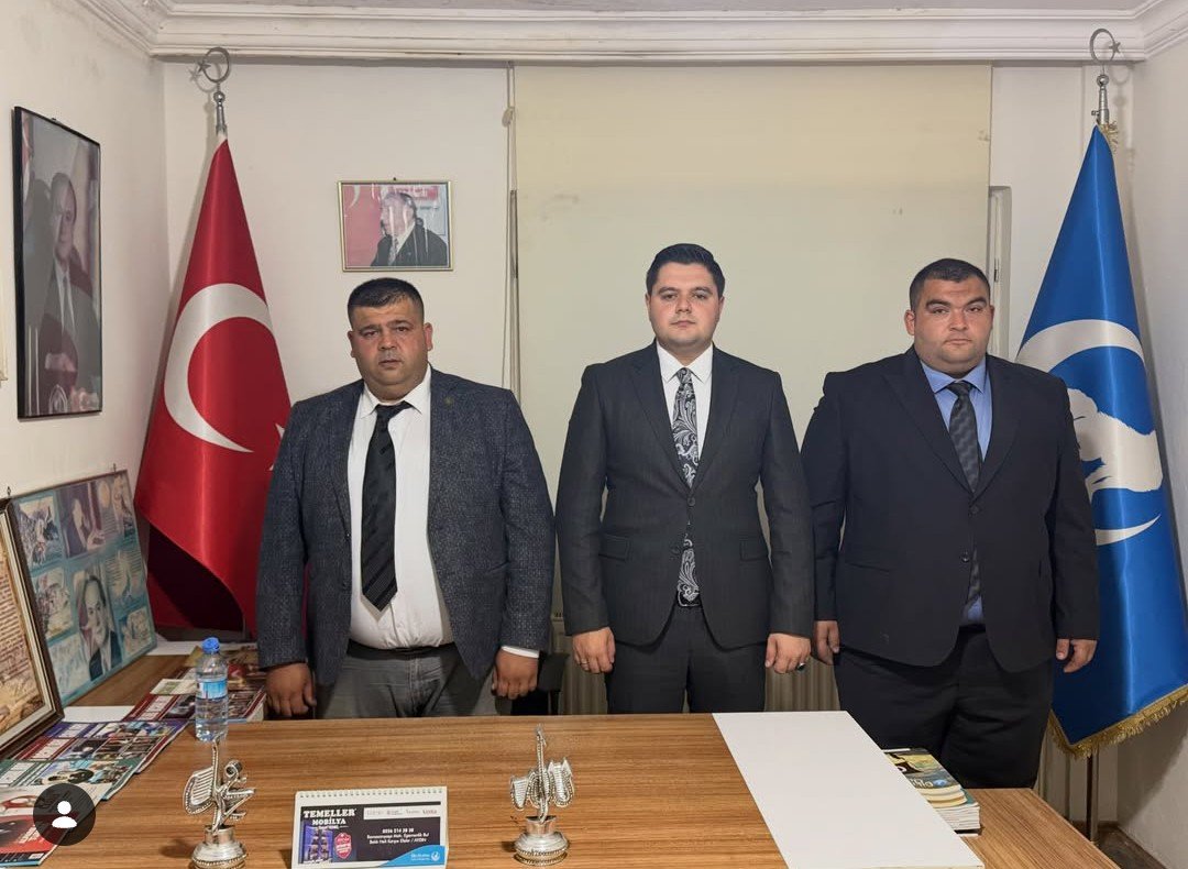 UgurCan0313's tweet photo. Bu kutlu görevi şahsıma layık gören Başta Ülkü Ocakları Genel Başkanımız Sayın Ahmet Yiğit Yıldırım Bey'e, Aydın İl Başkanımız Sayın Okan Bozkurt Bey'e ve Teşkilatlardan Sorumlu İl Başkan Yardımcımız Sayın Özgür Değer Bey'e şükranlarımı sunuyorum. https://t.co/WU1O8iQ8v9