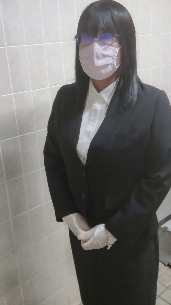 Zalli1722's tweet photo. まぁ医療といぅても、この場合、放射線科とか脳神経外科、腫瘍内科なんてのは、ここではあまり役に立たず、外傷処置、熱中症、低体温ほかの応急救護、感染症、その他総合診療、衛生管理などだったらカモンですね。 https://t.co/6uBH8e315p