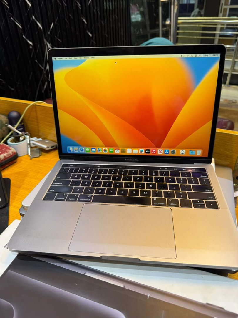 Mattock00's tweet photo. 2019 MacBook Pro 13inch
2tb SSD
16gb memory
Intel Core i7
Price Tag 🏷️ 700,000
#Macbook #Macbookpro #tech https://t.co/Z5lQZENBXv