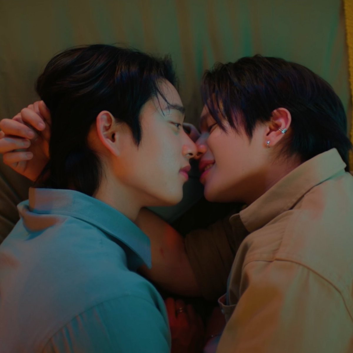GMMTV's tweet photo. ใครเข้าใจก็เข้าใจเลย 🫠💖💥
#YouManiacSeriesEP6
@Williamjkp1 @EstRvp https://t.co/x52YuxZlAW