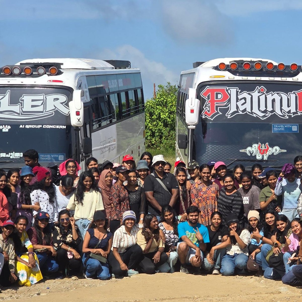 Melina4445's tweet photo. 🌍✨ One Day. One Crew. Countless Memories. Another beautiful chapter has been added to our expedition diary! ❤️🚌

The enthusiastic students of SREE NARAYANA TRAINING COLLEGE, NEDUNGANDAM joined us for a day packed with breathtaking views, crazy https://t.co/4oKRut1xj4