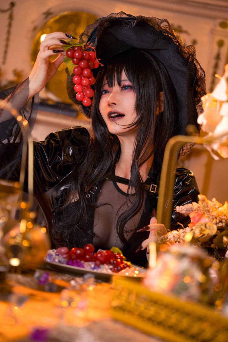 nea0530ko's tweet photo. Original🧙‍♀️
「はい、あ～ん🍇」 https://t.co/QfY47zcOvY