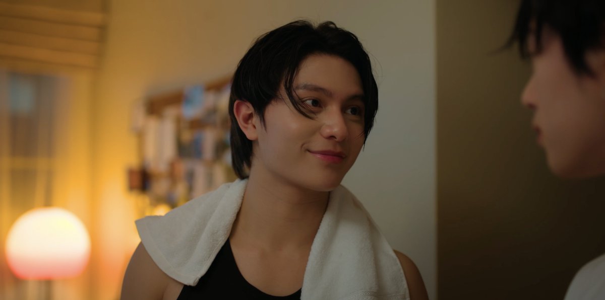 GMMTV's tweet photo. ขี้อ้อน ยิ้มหวาน ดูแลดี ง้อเก่ง ป้าให้เลย อันดับ 1 นะคนนี้ 🤏🏻💗
#YouManiacSeriesEP6
@Williamjkp1 @EstRvp https://t.co/4o9Q1SMb1B