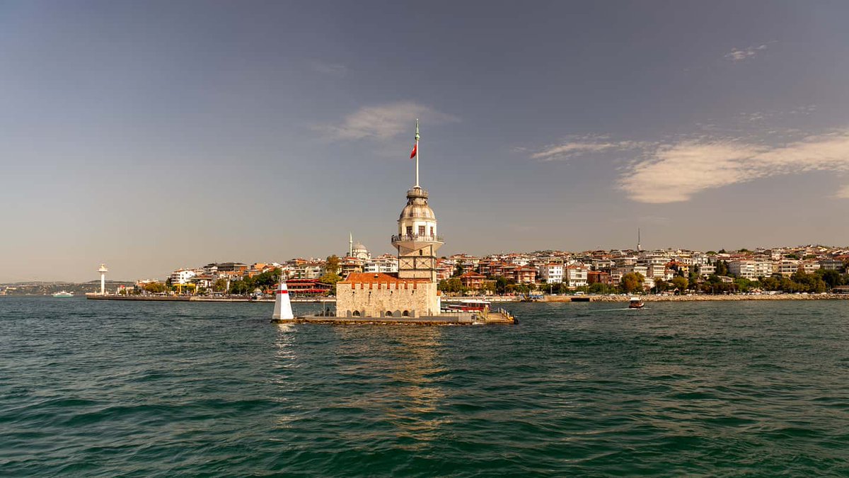 marcelocpz's tweet photo. Istanbul....... #tr1p0t #nikon #instatravel #travel #discoverearth #wekeepmoments #fantasticearth #wanderlust #adventure #traveling #beautiful #landscape #bosborus #ocean
#maidentower #lighthouse #city #Istanbul #turkey #goturkey @goturkey https://t.co/Lo4V83zzVx